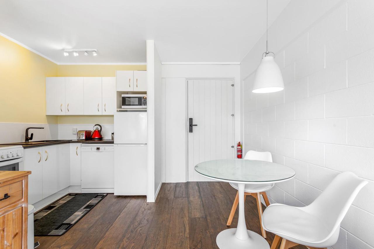 One Bedroom Apartment, Heart Of Newmarket Auckland Dış mekan fotoğraf